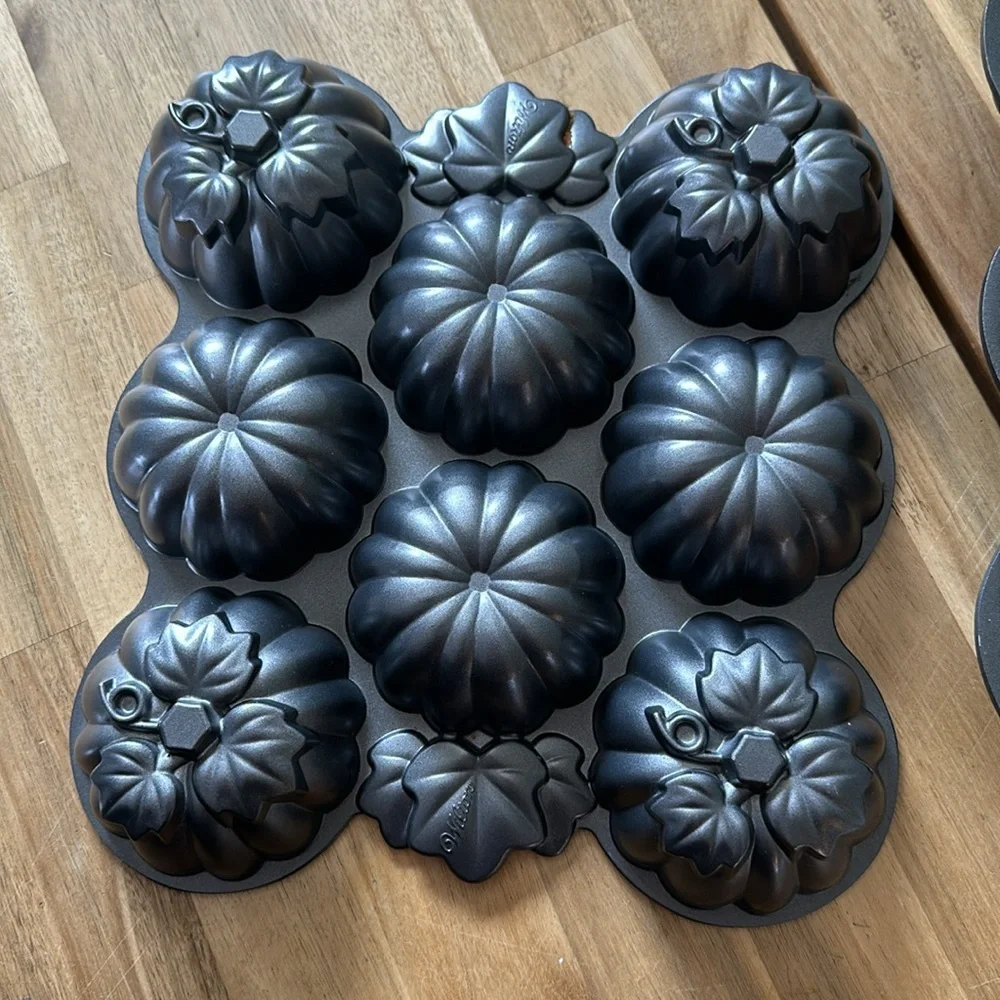 WILTON pumpkin patch muffin pans 2 pieces